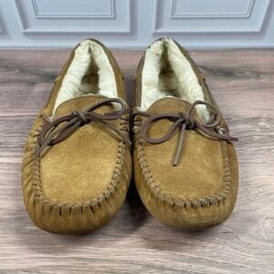 UGG Dakota Moccasin Slippers Shoes Chestnut Suede Sheepskin 5612 Womens 6